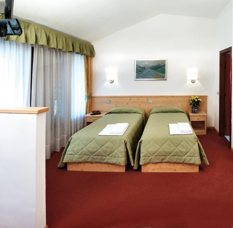 Hotel La Rotonda Pergine Valsugana Habitación foto