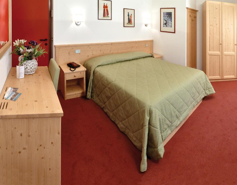 Hotel La Rotonda Pergine Valsugana Habitación foto